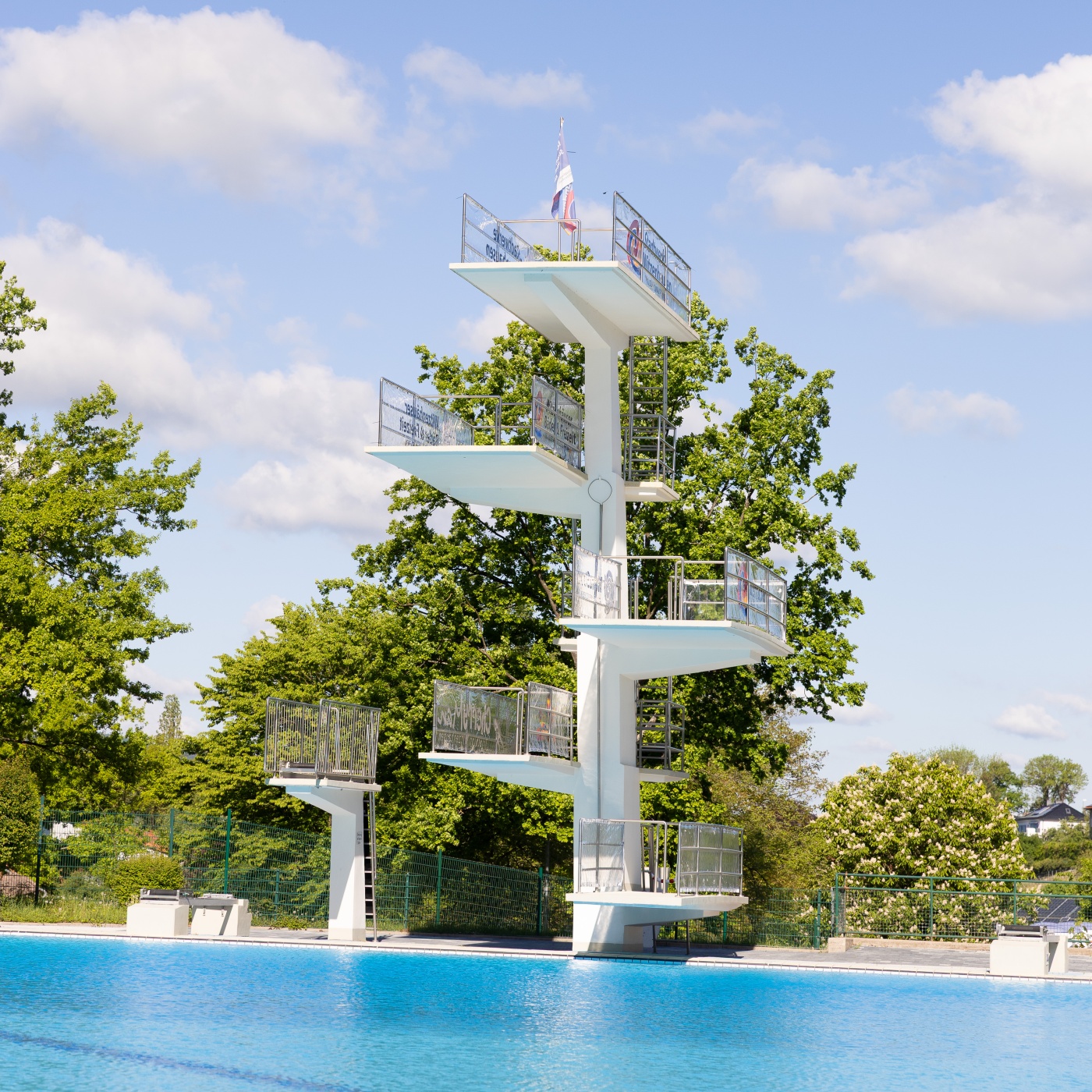 Bild für Willkommen in Ihrem Mineralwasser-Freibad